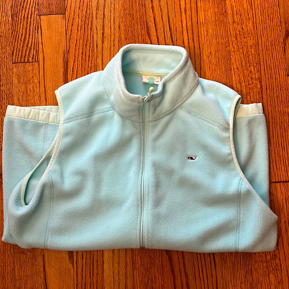 Women’s Vineyard Vines fleece vest